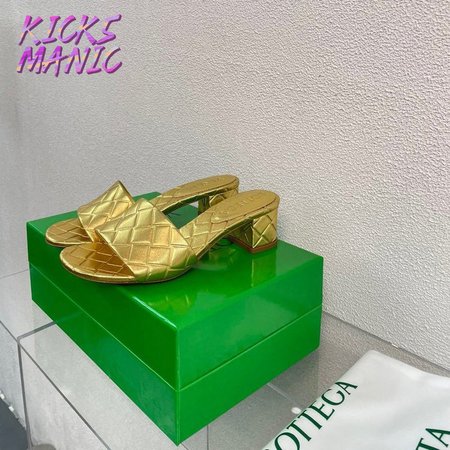 Bottega Veneta Lido Flat Sandal 34-41