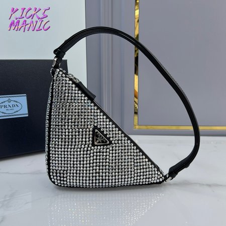 Prada Triangle 1NQ044