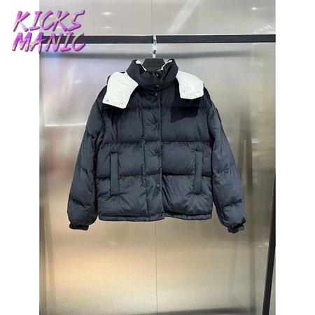Moncler Autumn And Winter Hooded Down Jacket